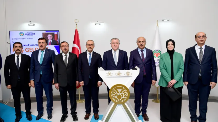 Bakan Bak'tan Büyükşehir Belediyesi'ne Ziyaret
