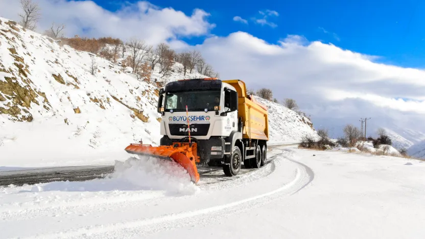 Başkan Er Porga Bağlantı Yolundaki Çalışmaları İnceledi