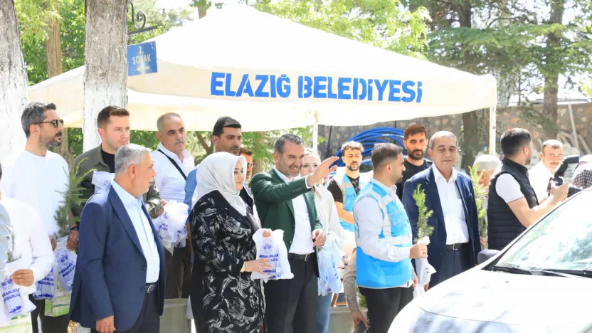 BAŞKAN ŞERİFOĞULLARI, ARİFE GÜNÜ ANLAMLI ZİYARETLER GERÇEKLEŞTİRDİ