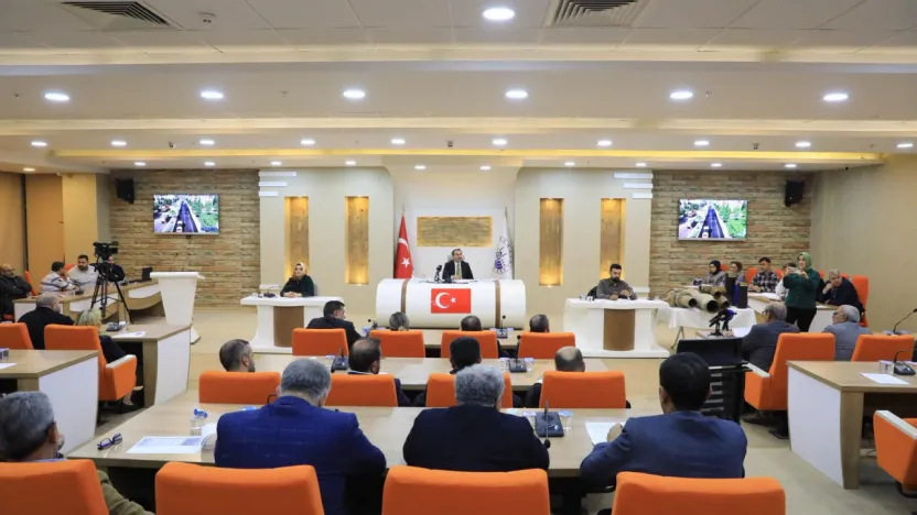 BAŞKAN ŞERİFOĞULLARI 'BU ŞEHRE HİZMET İÇİN TÜM GAYRETİMİZLE ÇALIŞIYORUZ'