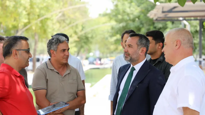 BAŞKAN ŞERİFOĞULLARI, HAZARDAĞLI KAVŞAĞI DÜZENLEME ÇALIŞMALARINI YAKINDAN TAKİP EDİYOR