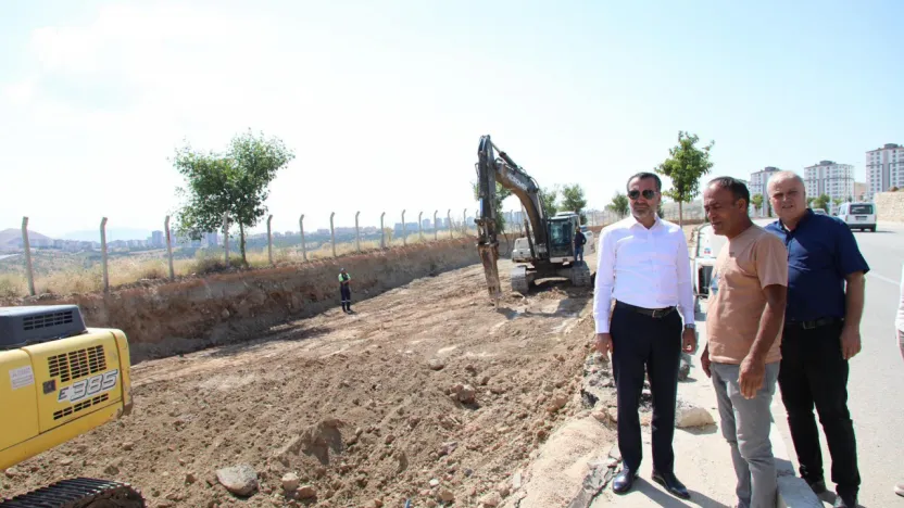 Başkan Şerifoğulları, Saha Çalışmalarını Sürdürüyor