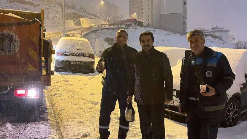 Battalgazi'de Kar Seferberliği Yollar ve Kaldırımlar Kısa Sürede Temizlendi