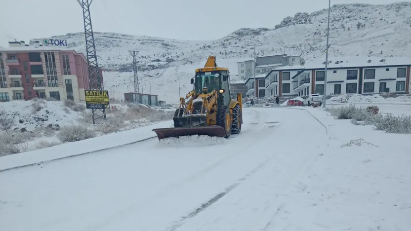Battalgazi'de Karla Mücadele Aralıksız Sürüyor