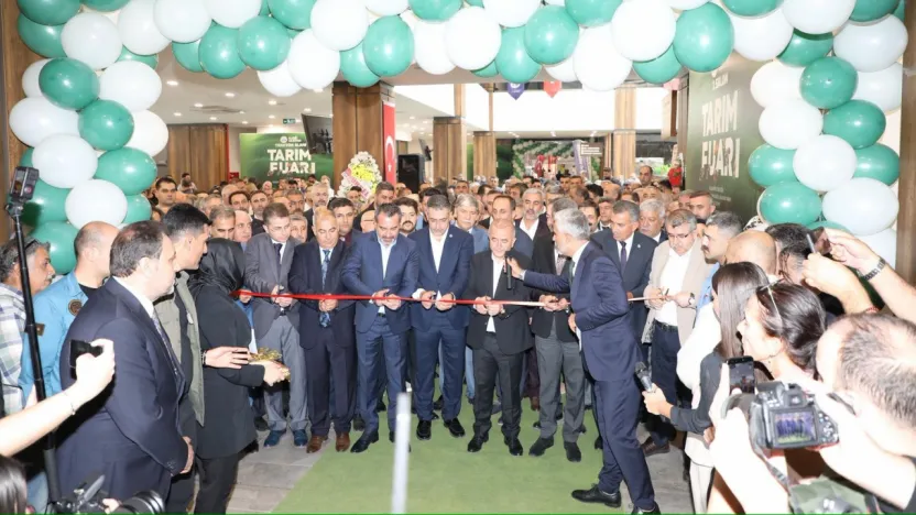 ELAZIĞ BELEDİYESİ TARIM FUARI TÖRENLE AÇILDI