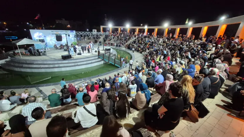 Gezici Tiyatro Şenliği, Ataşehir Mahallesi'ndeydi