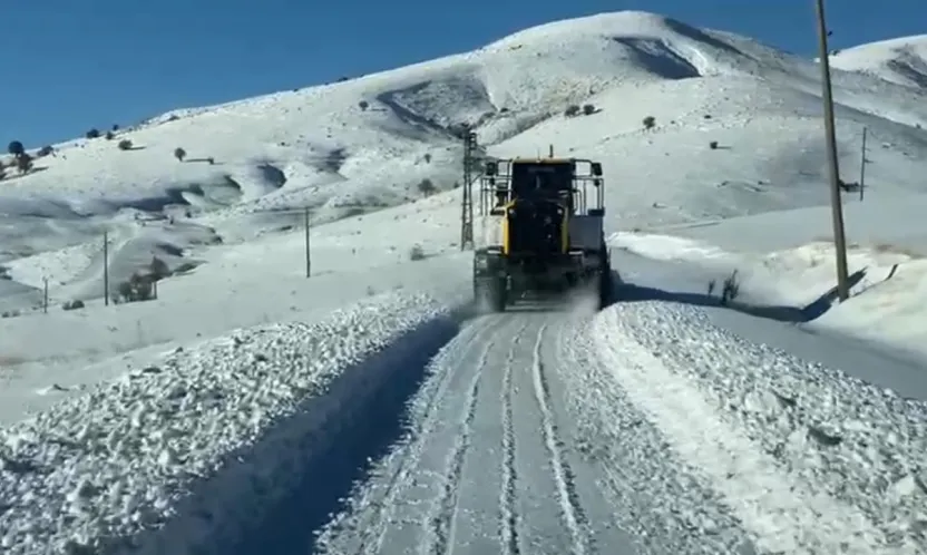 107 Mahallede 2 Bin 475 Kilometre Yol Ulaşıma Açıldı