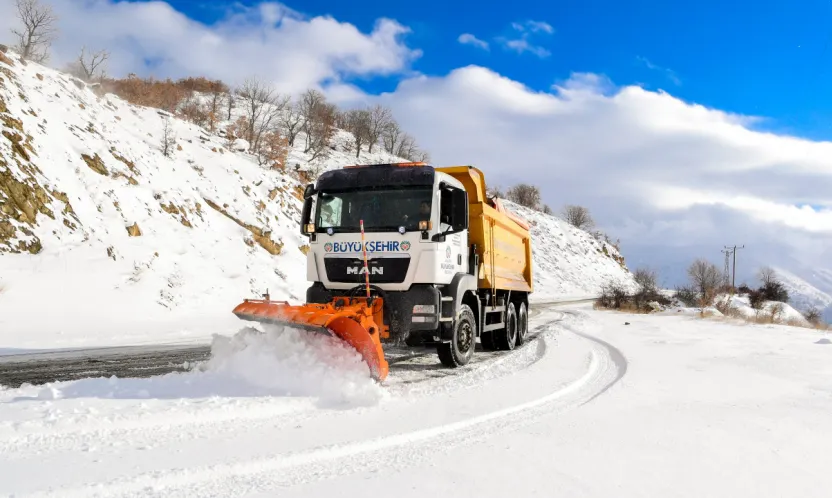 Başkan Er Porga Bağlantı Yolundaki Çalışmaları İnceledi
