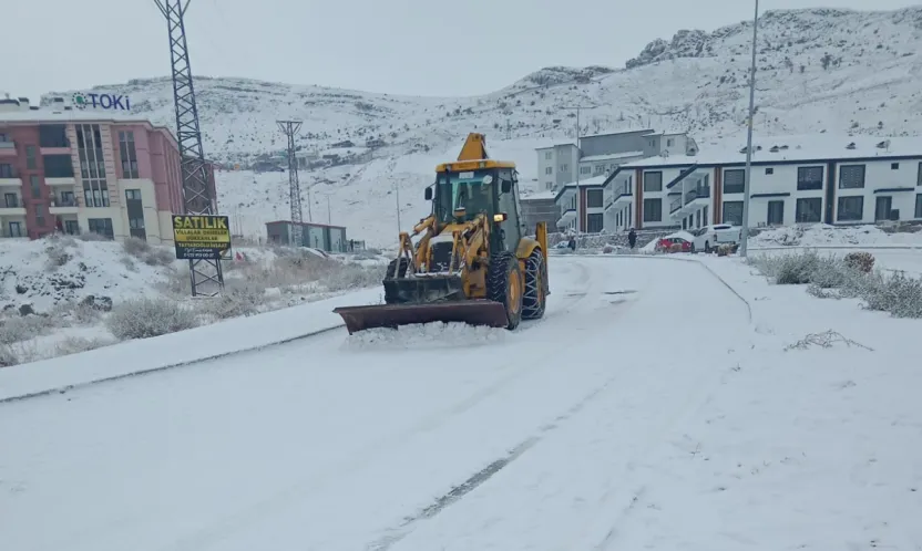 Battalgazi'de Karla Mücadele Aralıksız Sürüyor