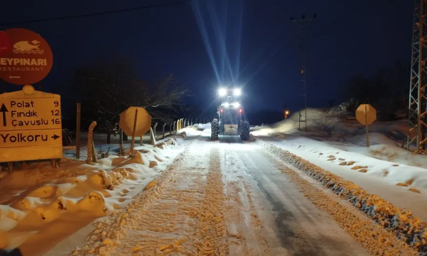 Büyükşehir Mahalle Yolarını Açmaya Devam Ediyor