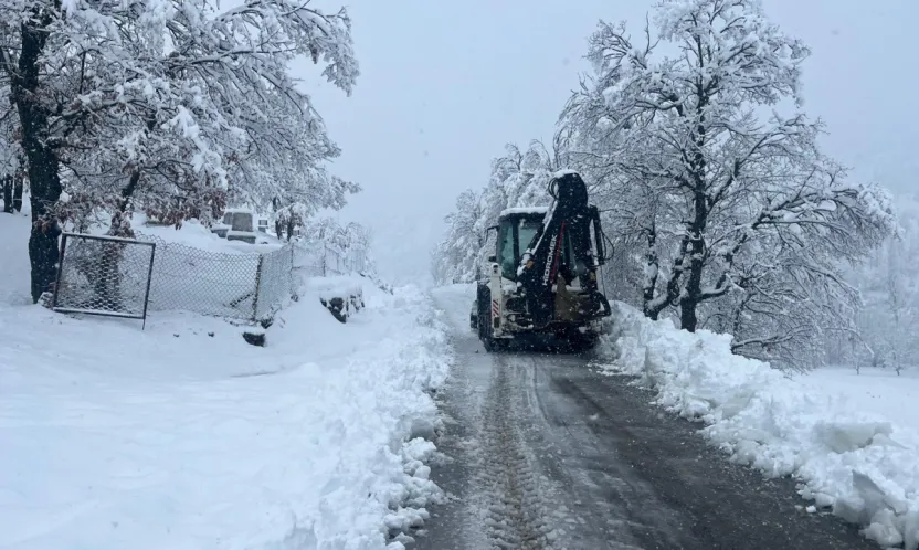 Doğanşehir'de Kar Seferberliği: Belediye Ekipleri 7/24 Sahada