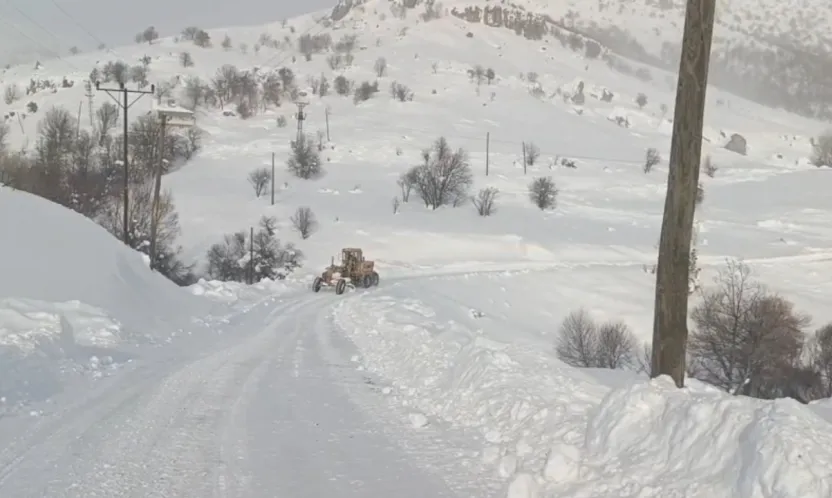 Malatya Büyükşehir Belediyesi Kar Mesaisine Devam Ediyor