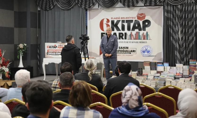 YAYINEVİ TEMSİLCİLERİ ELAZIĞ'IN KİTAP FUARI'NA OLAN İLGİSİNDEN MEMNUN