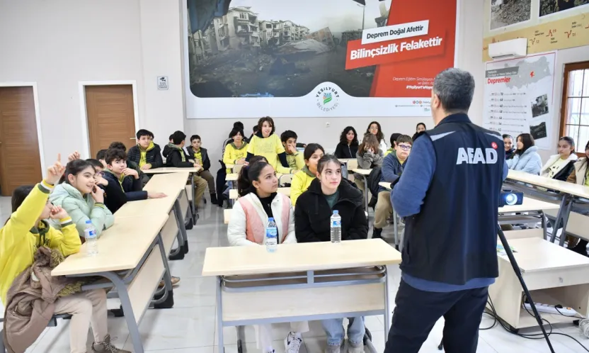 Yeşilyurt'ta Öğrencilere Depreme Karşı Hayat Kurtaran Eğitim!